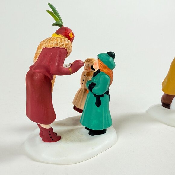 Dept 56 Big Smile for the Camera 58900 Christmas in the City Retired - Picture 7 of 13